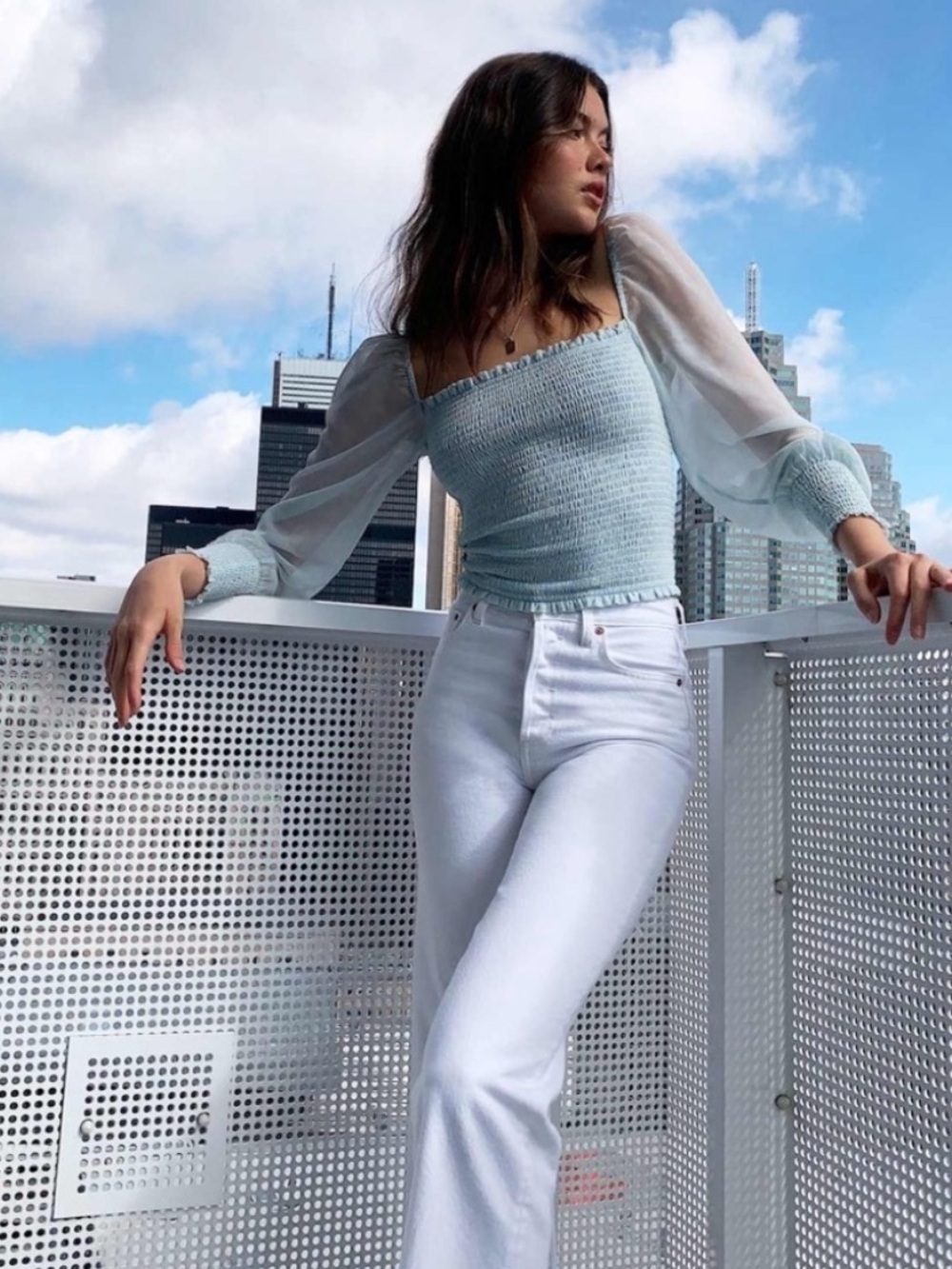 Aritzia Wilfred Saga Smocked Blouse Womens XXS Light Blue Puff Sleeve Cr